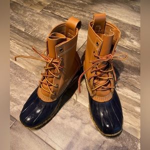 Womens LL Bean Boot in Navy